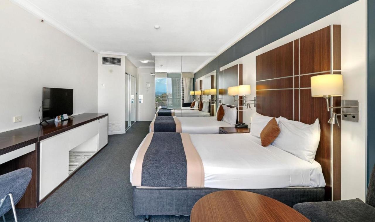 Hotel Apartments On 22 View Avenue, Surfers Paradise โกลด์โคสต์ ภายนอก รูปภาพ